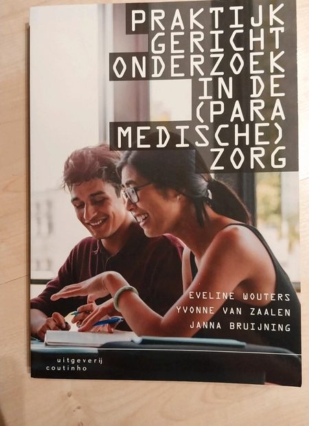 Handboek Praktijkgericht Onderzoek In De ( Paramedische) Zorg - Vinted