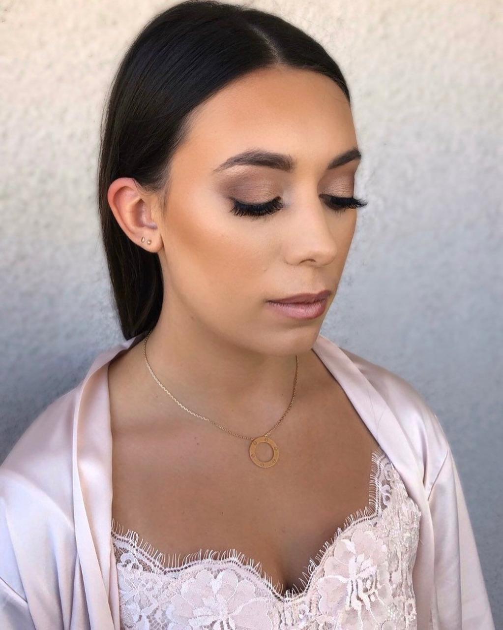 30 Bridesmaid Makeup Looks Your Friends Will Love