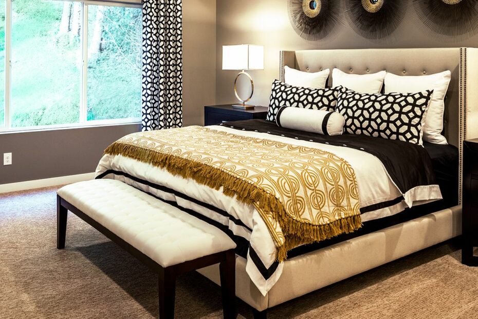 Gold Tones Paired With Black Accents Creates Gothic-Chic Vibes In This  Stunning Bedroom! | Pulte Homes | Gold Bedroom Decor, Gold Bedroom, Black  Gold Bedroom