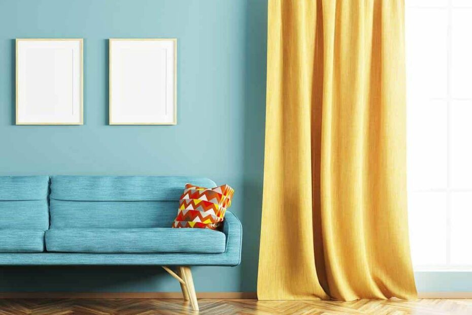 What Curtains Go With Blue Walls? [15 Awesome Ideas!] | Blue Bedroom Walls,  Blue Room Decor, Yellow Curtains Living Room