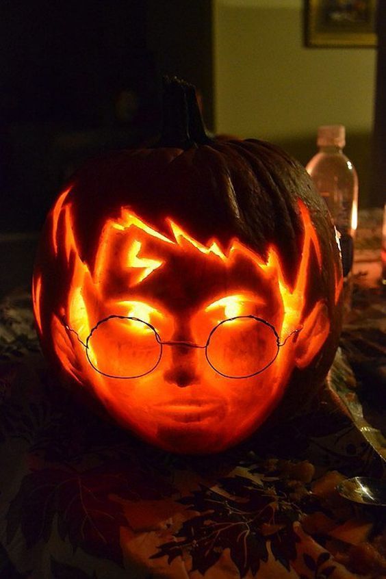 24 Amazing Halloween Pumpkin Designs You'Ll Want To Try Yourself, From The  Walking Dead To Star Wars