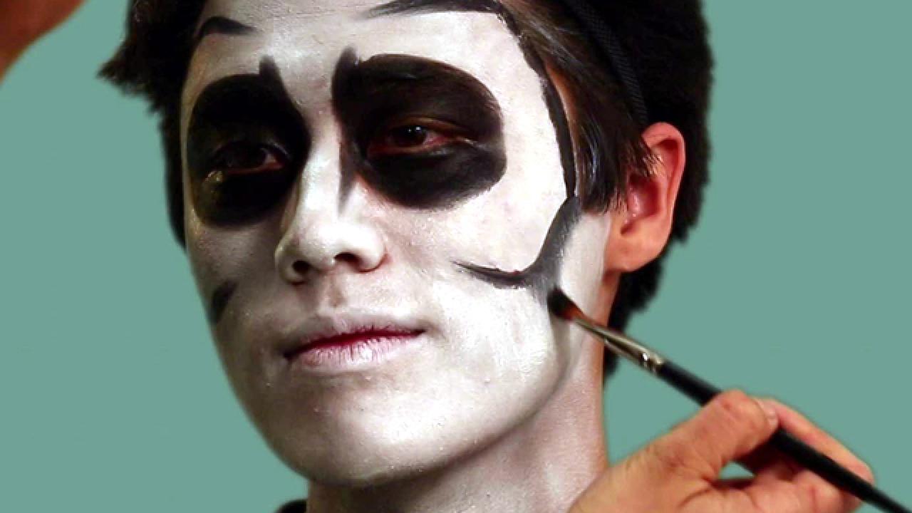 Halloween Makeup Tutorial: Skeleton | Hgtv