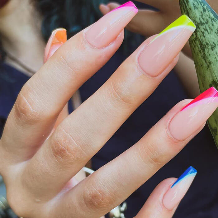 Negative Space Nails: 20 Negative Space Manicure Ideas To Diy | Ipsy