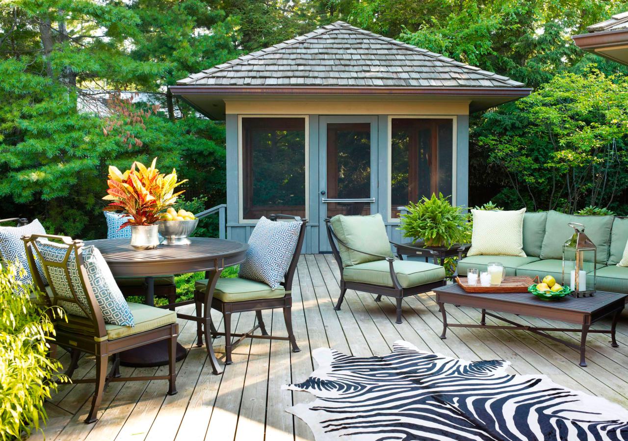 30 Ideas To Dress Up Your Deck | Midwest Living