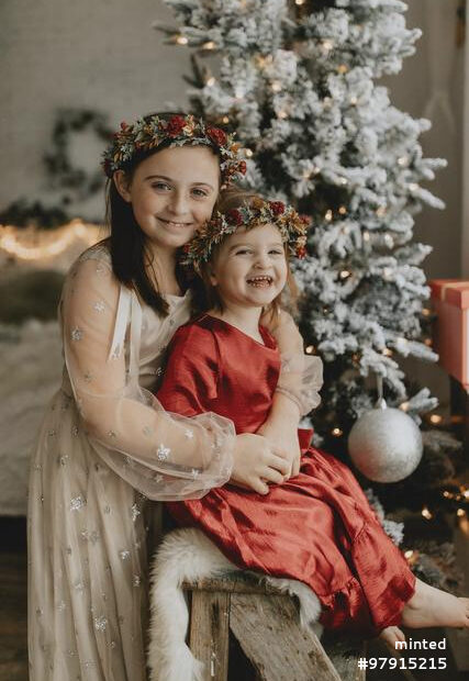 40 Family Christmas Photo Shoot Ideas For 2022 | Minted