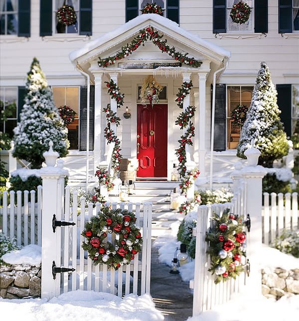 56 Amazing Front Porch Christmas Decorating Ideas