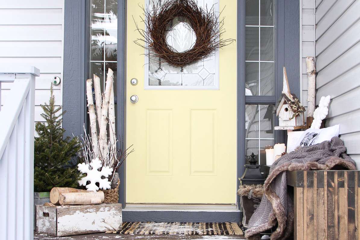 16 Best Winter Porch Decorating Ideas