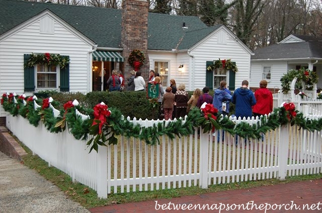 Christmas Decorating Ideas: Porches, Doors And Windows – Between Naps On  The Porch