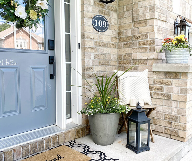 Summer Front Porch Décor For A Small Porch - Willow Bloom Home