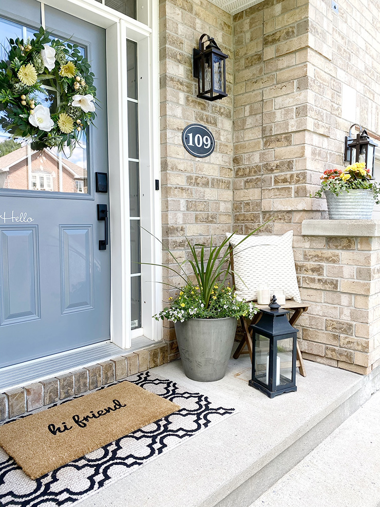 Summer Front Porch Décor For A Small Porch - Willow Bloom Home