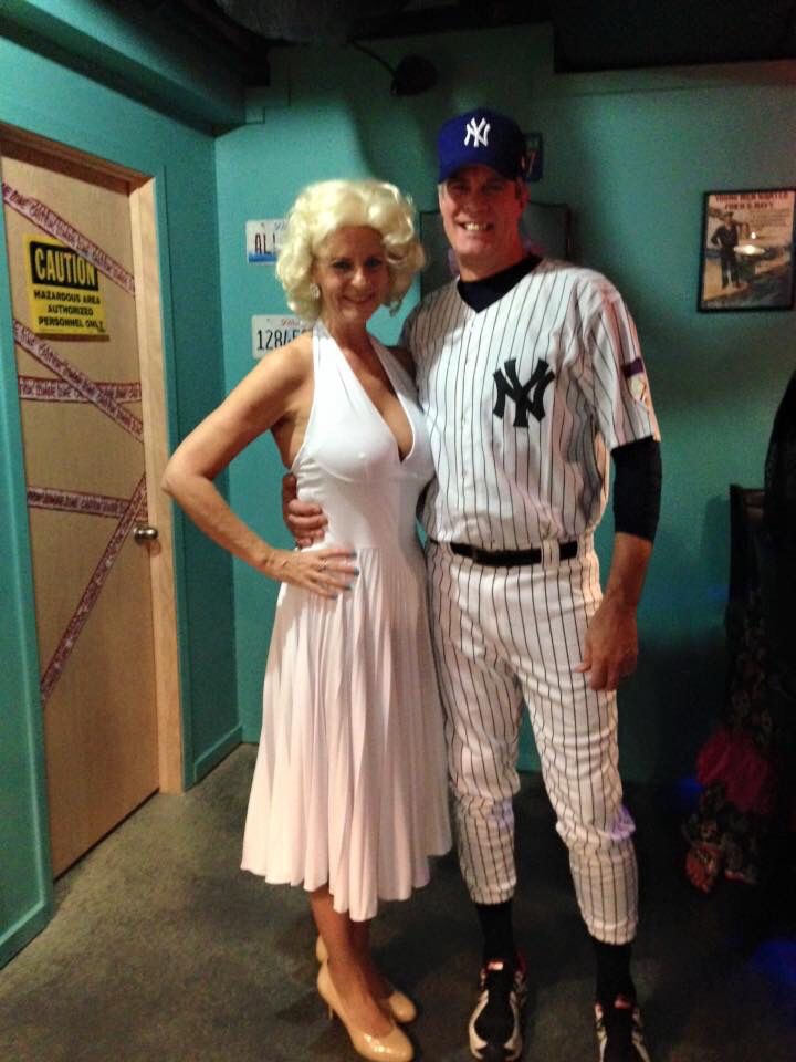 Couples Costume-Joe Dimaggio And Marilyn Monroe | Couples Costumes, Couple  Halloween Costumes, Marilyn Monroe Halloween Costume