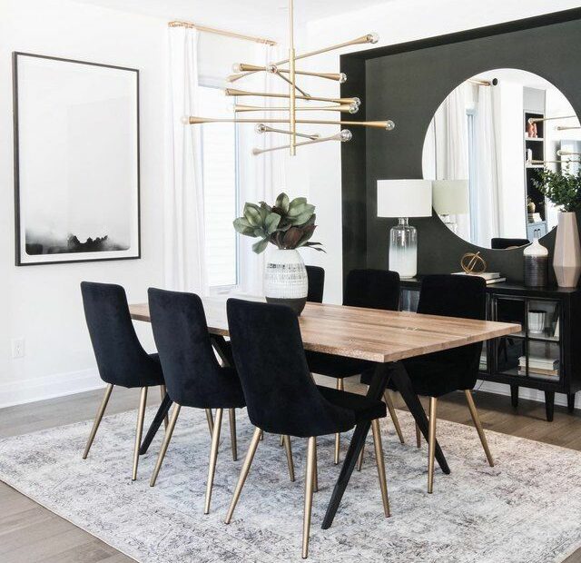 What'S Black And White And Gold All Over? This Dining Room | Hunker | Dining  Room Colors, Dark Living Rooms, Modern Dining Room