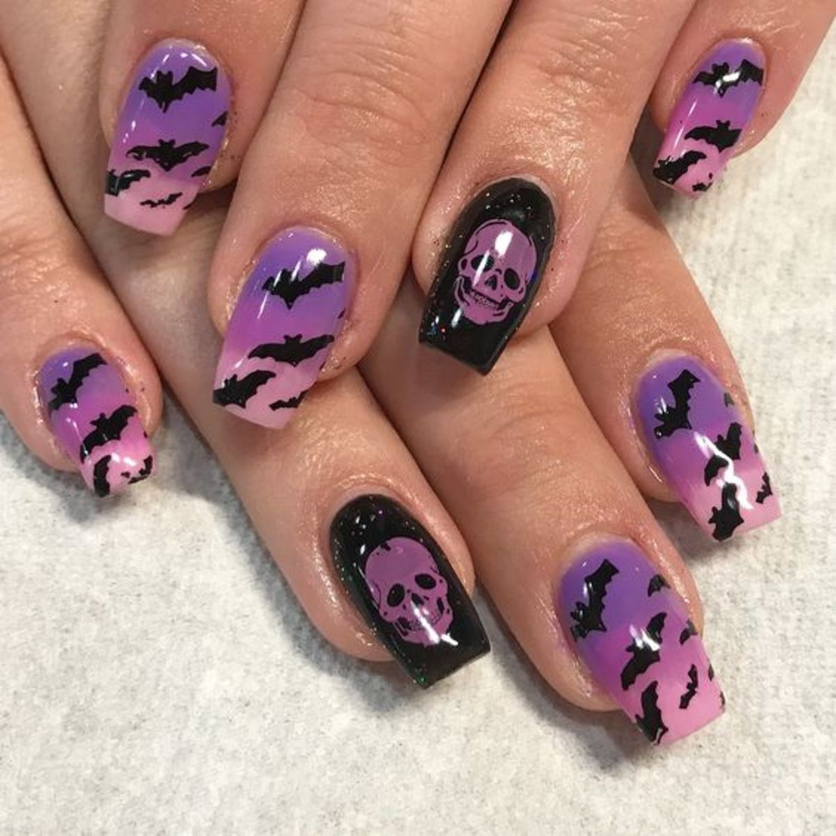 50+ Diy Halloween Nail Designs That Are Positively Frightful - Bellatory