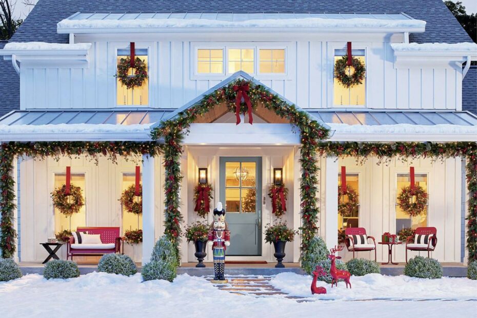 Christmas Porch Decorations: 15 Holly Jolly Looks - Grandin Road Blog