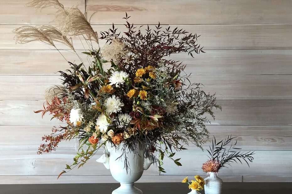 18 Fall Flower Arrangements - Create A Gorgeous Floral Centerpiece