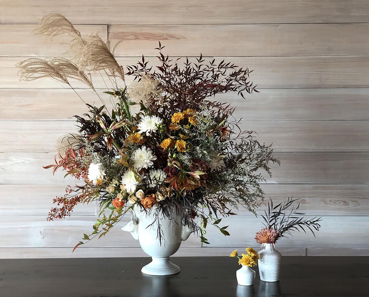 18 Fall Flower Arrangements - Create A Gorgeous Floral Centerpiece