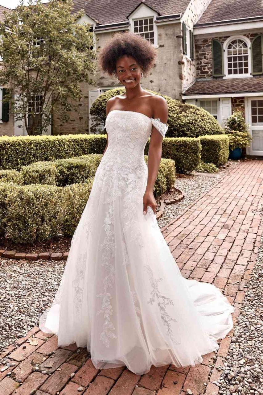 22 Best Drop Waist Wedding Dresses Of 2023