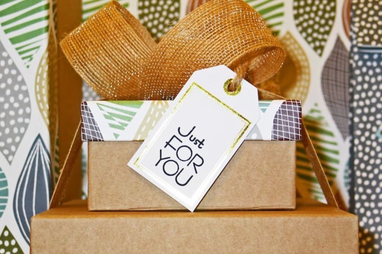 Creative Gift Card Presentation Ideas For 2023 | Cozymeal