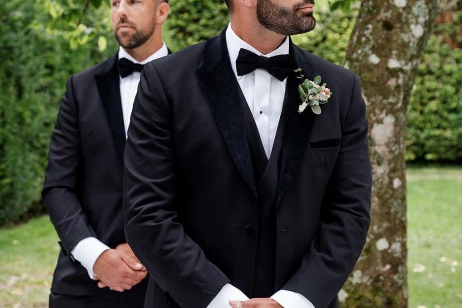 Groomsmen Attire: 21 Best Suits (2023 Guide + Faqs)