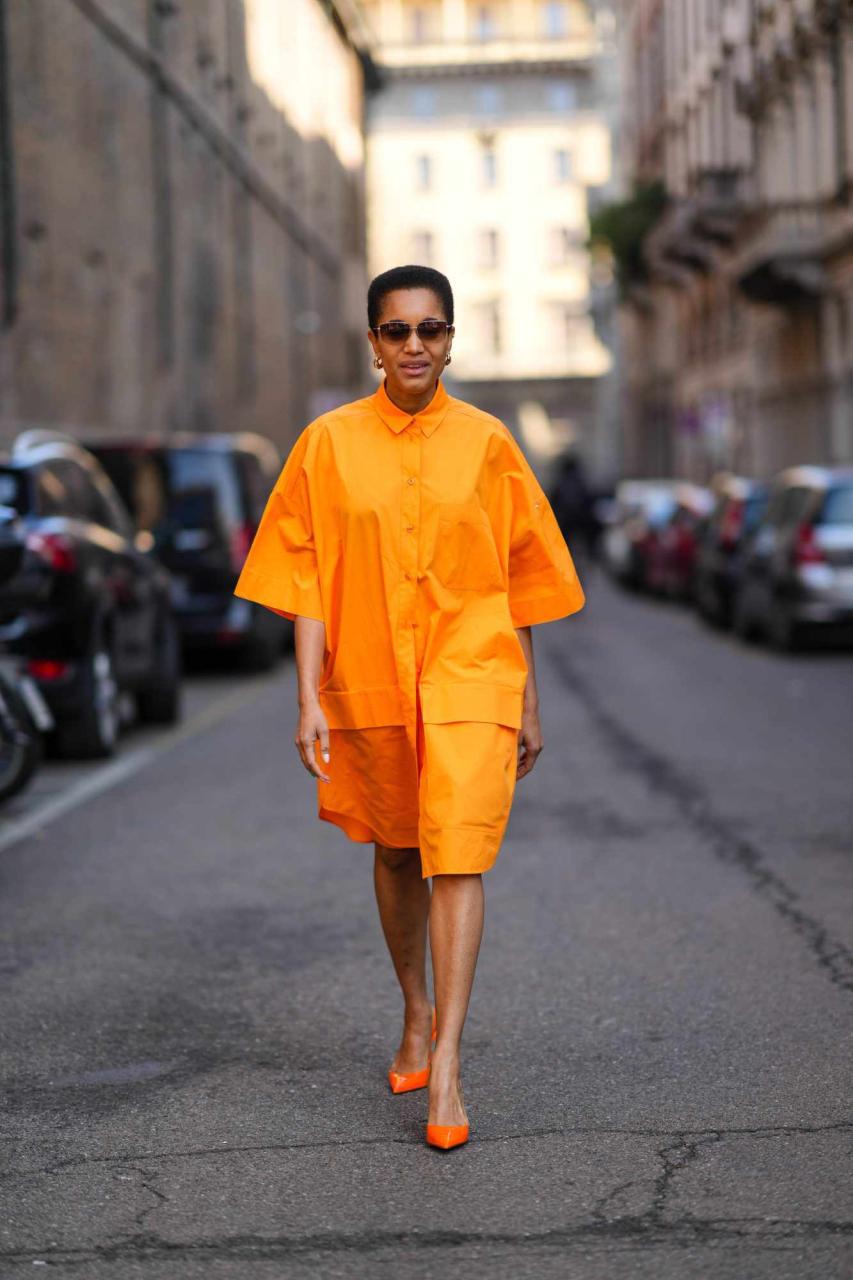 How To Wear Oversized Shirts: 13 Easy Outfit Ideas