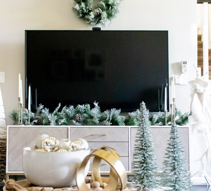 How To Decorate Your Living Room For Christmas (When You Don'T Have A  Fireplace) - Life With Mar