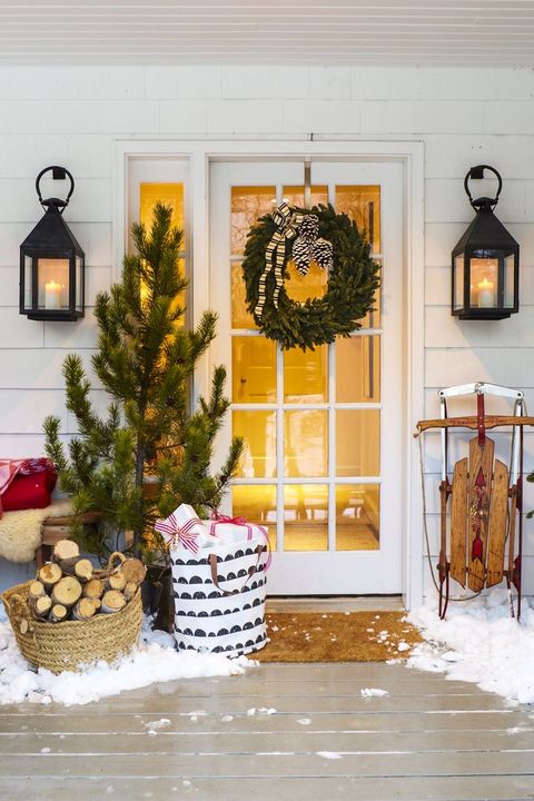 43 Rustic Christmas Decorations 2022 - Farmhouse Holiday Decor