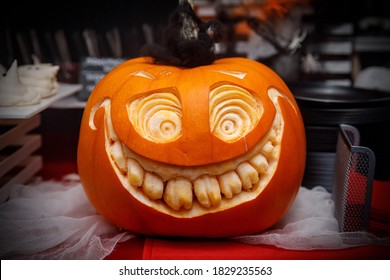 24,344 Pumpkin Teeth Images, Stock Photos & Vectors | Shutterstock