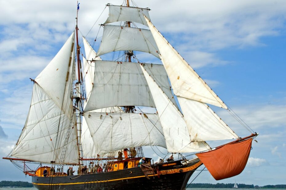 Winds Of Change: The Sailing Ships Cleaning Up Sea Transport | Water  Transport | The Guardian