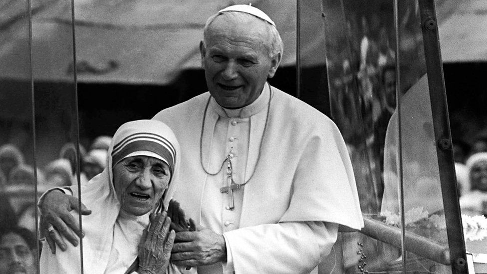 Profile: 'Living Saint' Mother Teresa - Bbc News