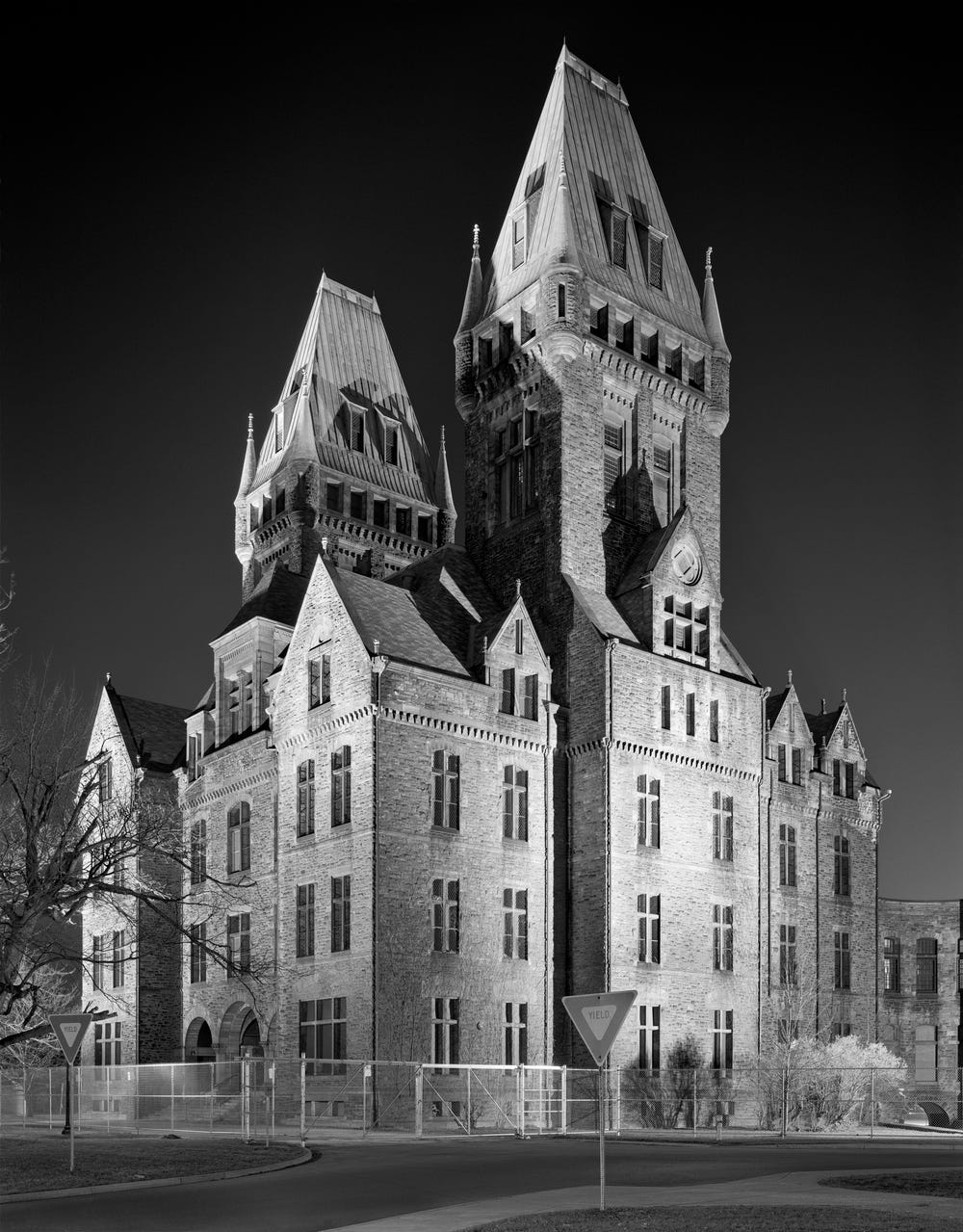 Photos Of Abandoned Mental Hospitals