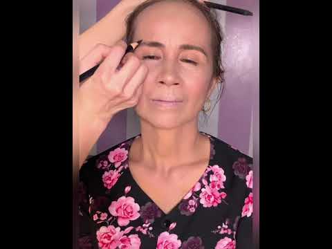 Hướng dẫn makeup cho các mẹ “ nhiều nếp nhăn”