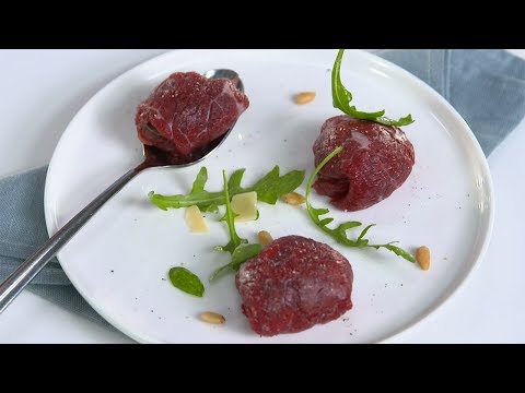 Bonbon van carpaccio met kruidensalade - Allerhande